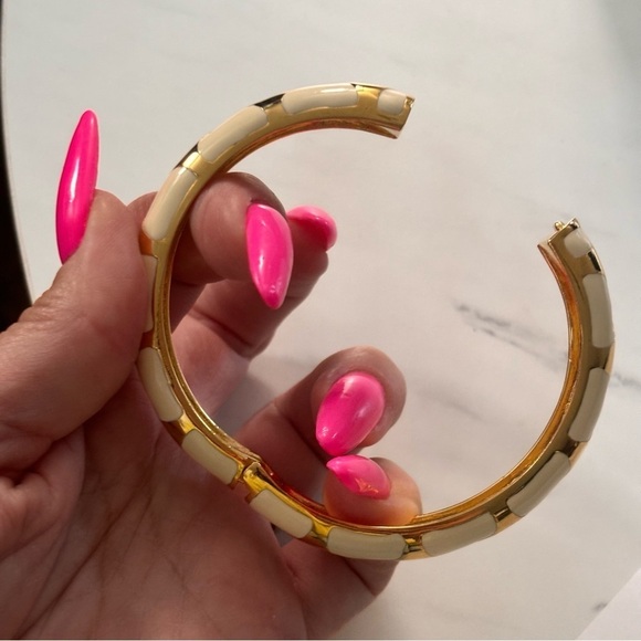 Premier Designs gold tone enamel clamper bracelet - Picture 6 of 7